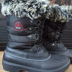 Dream Pairs Women's Black and Gray Winter Boots